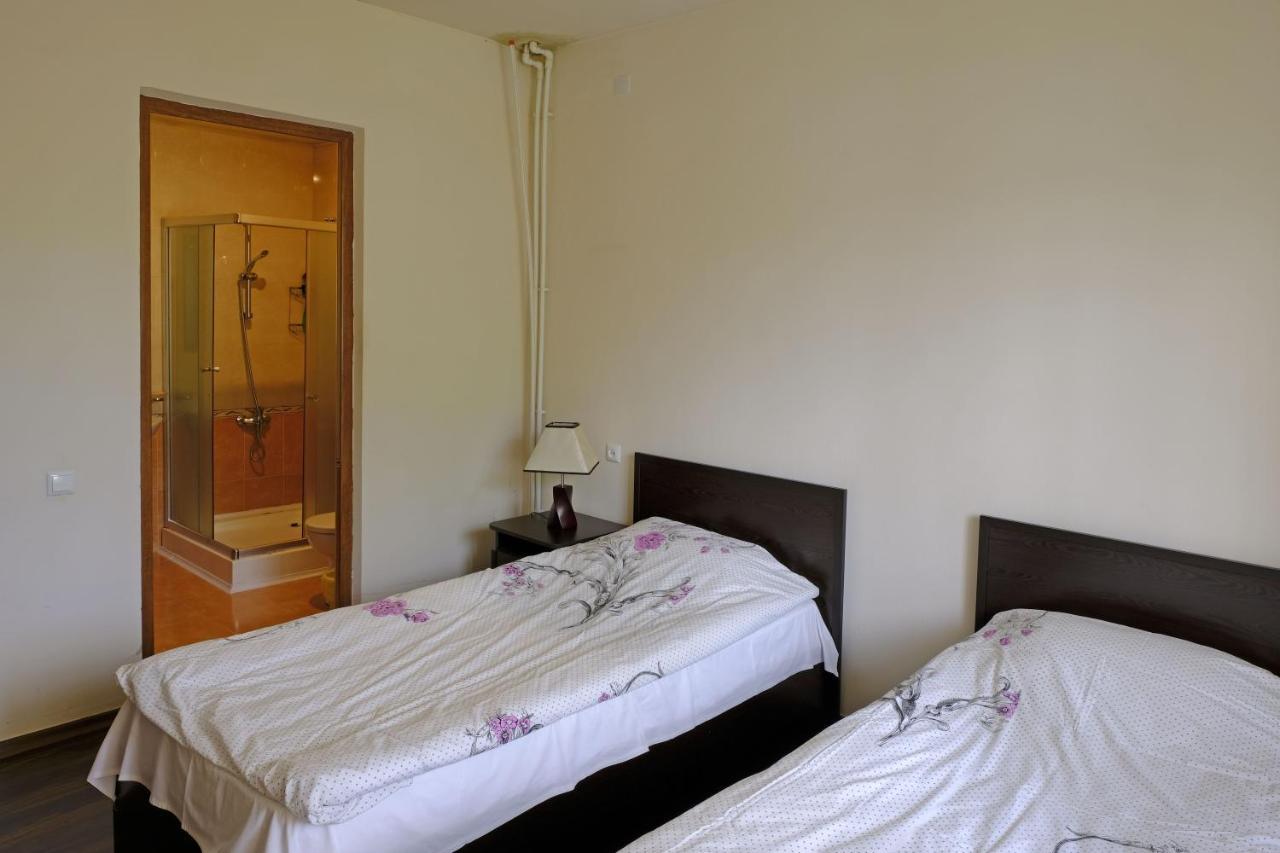 Chez Yvette Bed & Breakfast Garni Exterior photo