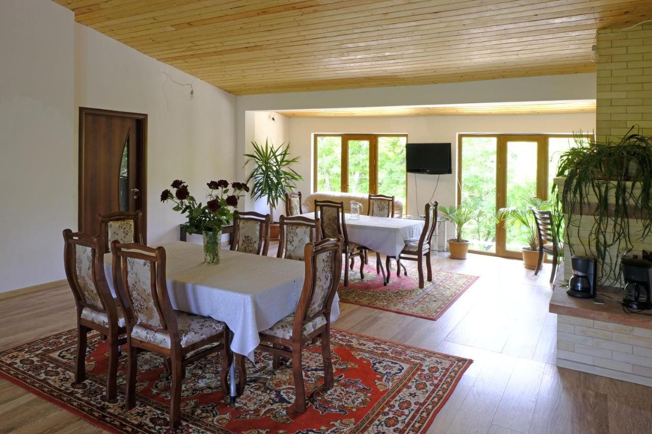 Chez Yvette Bed & Breakfast Garni Exterior photo