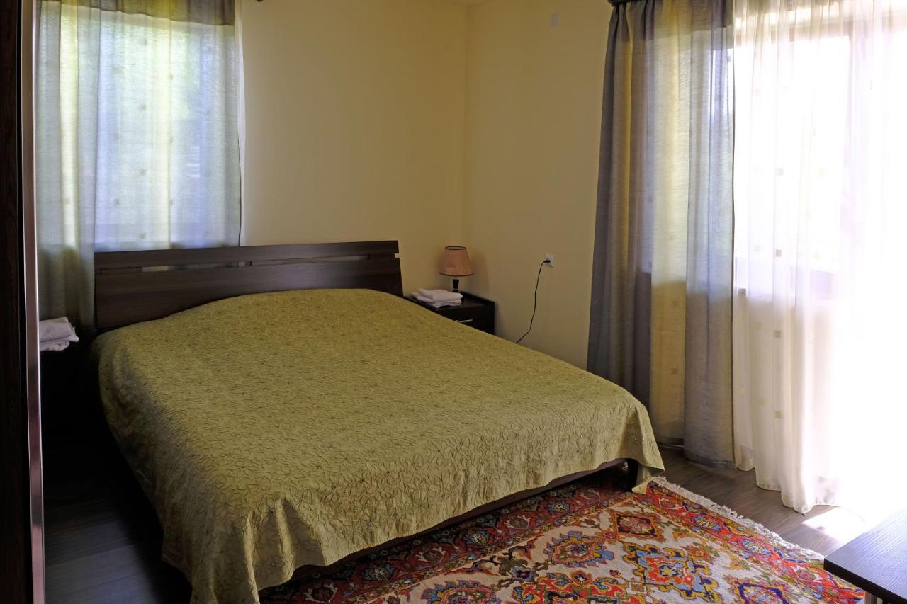 Chez Yvette Bed & Breakfast Garni Exterior photo